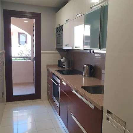 Medina De Banus شقة ماربيا